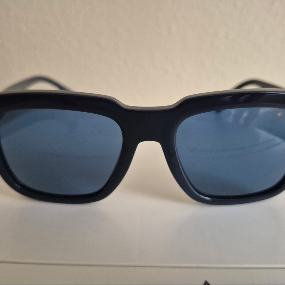 Burberry Astley sunglasses